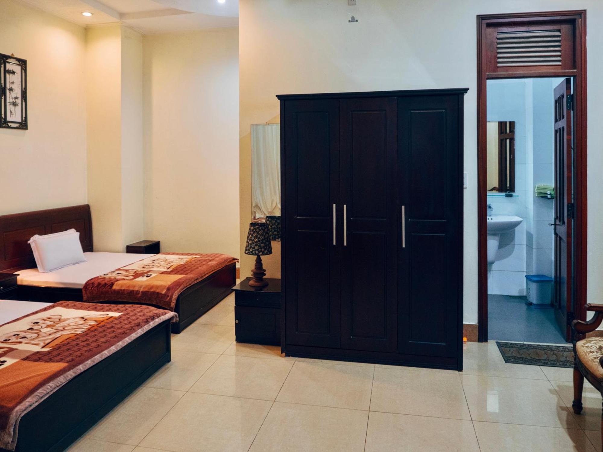 Huynh Gia Bao Hotel Бао Лок Екстериор снимка