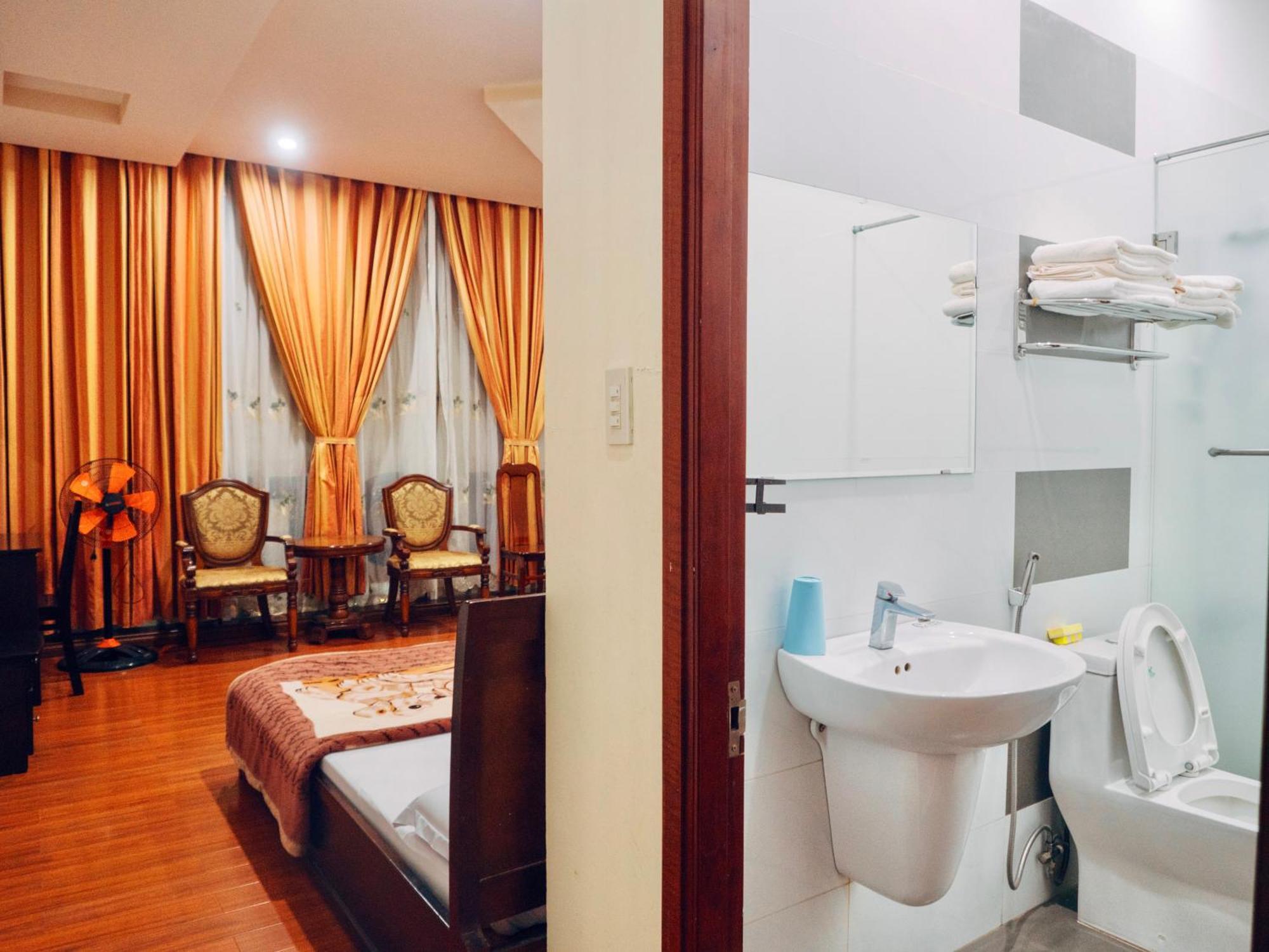 Huynh Gia Bao Hotel Бао Лок Екстериор снимка