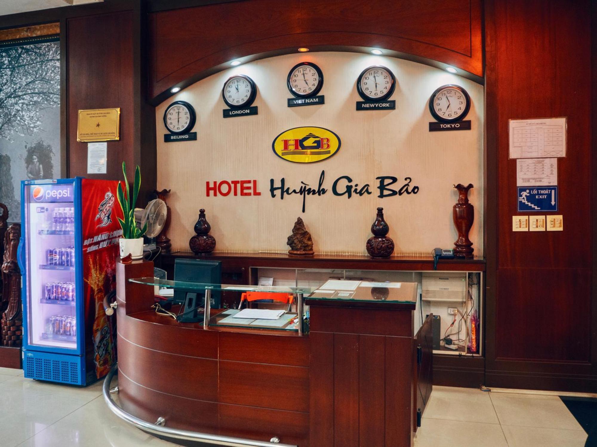 Huynh Gia Bao Hotel Бао Лок Екстериор снимка