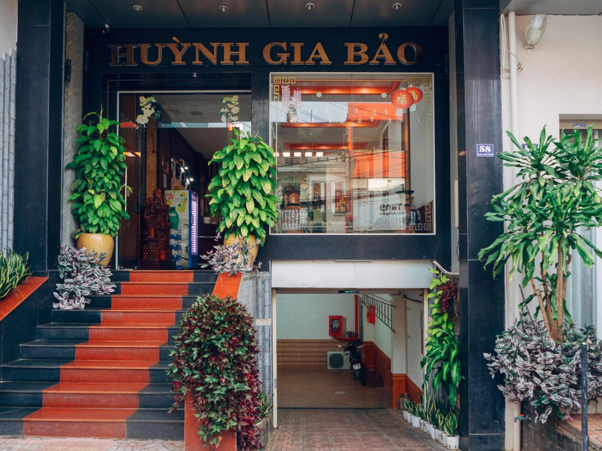 Huynh Gia Bao Hotel Бао Лок Екстериор снимка
