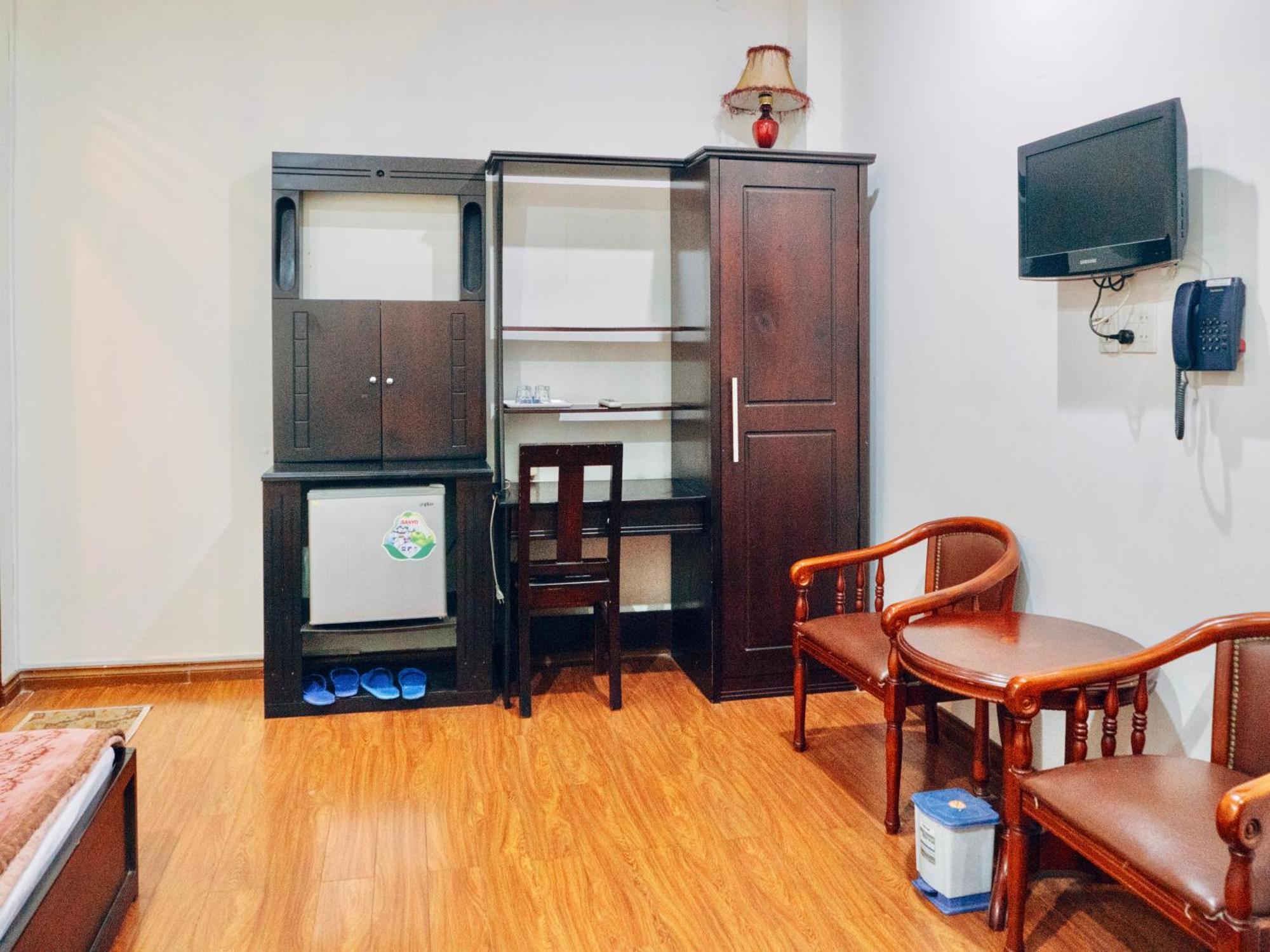 Huynh Gia Bao Hotel Бао Лок Екстериор снимка