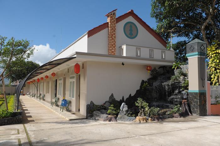 Huynh Gia Bao Hotel Бао Лок Екстериор снимка